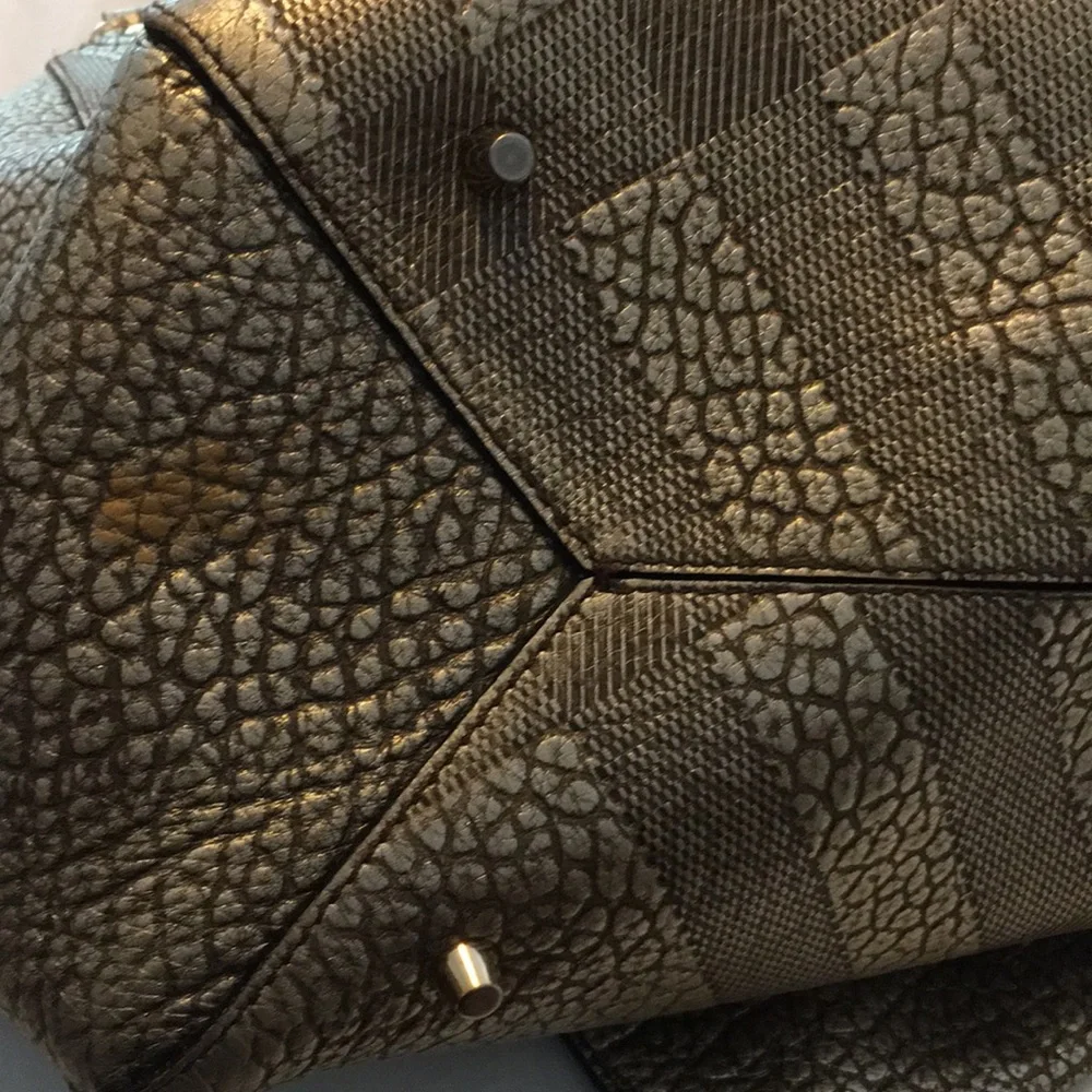 Burberry Canterbury Elephant Embossed Tote Bag - Picture 5 of 7